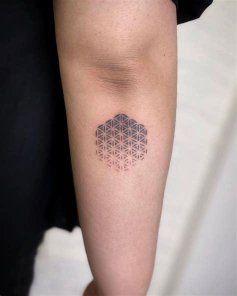 flower of life tattoos for females